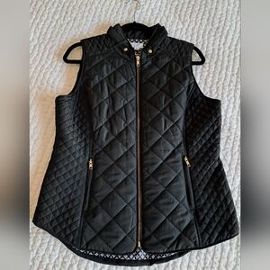 Crown and Ivy quilted vest Size M